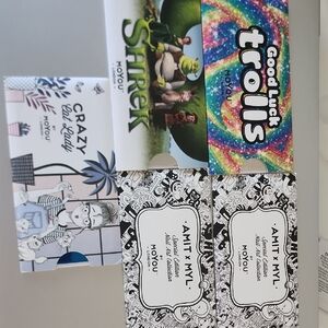 Home Party Supplies Set - Multicolor